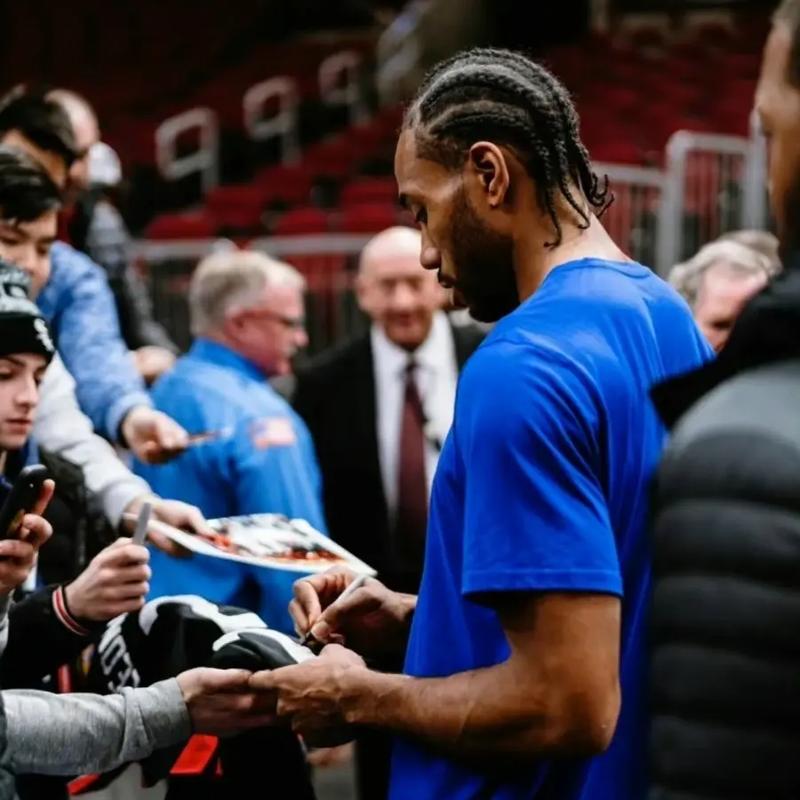 队报：里昂以750万签下捷克国脚攻击手舒尔茨