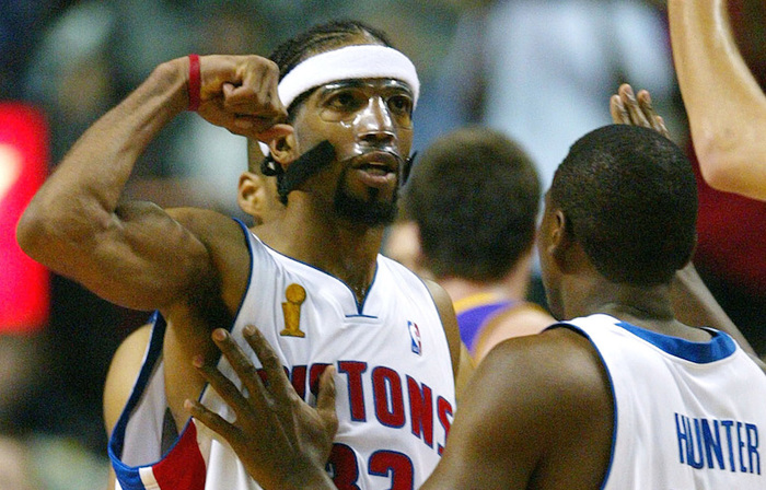 杰伦·约翰逊是第二位在25岁前完成20+18+16的球员