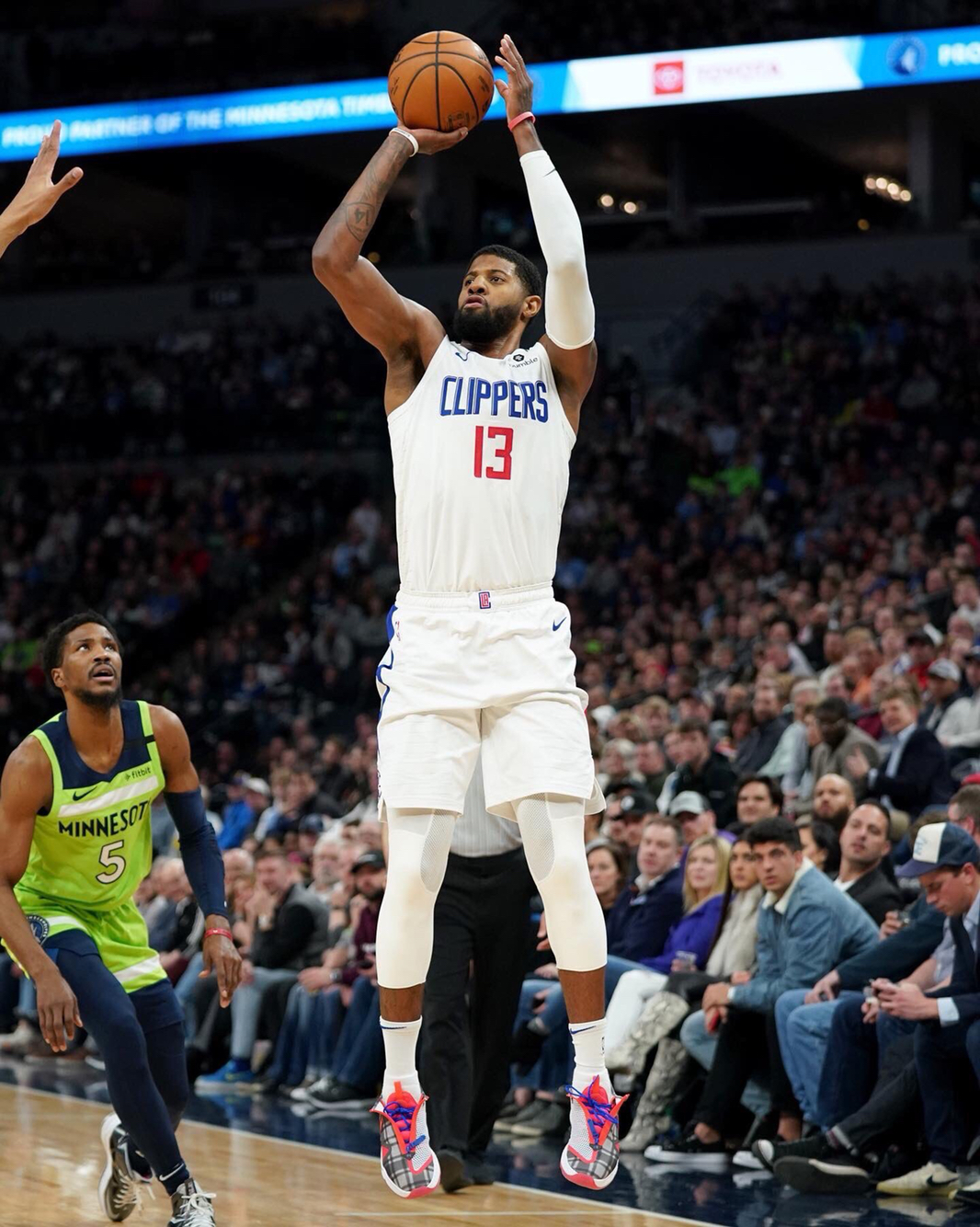 塔利亚菲科：梅西回诺坎普很美好；会有换代但现在无法预测