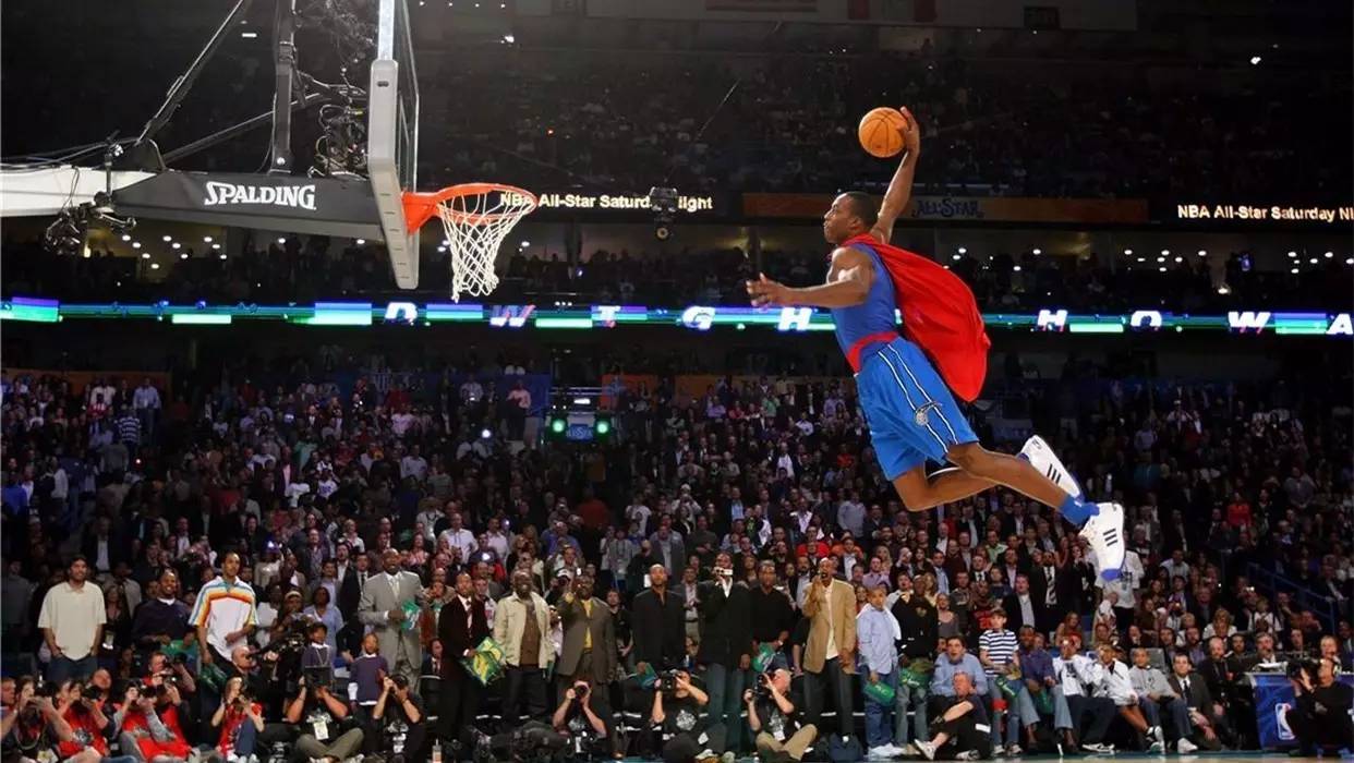 希勒等百球名宿祝贺哈兰德：仅用111场太离谱，他就是超巨