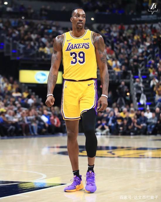 许尔勒：踢球的各种要求让我觉得不是我的生活，所以选择退役