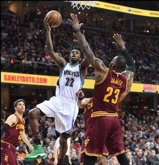 记者：若罗德里戈和维尼修斯都离队，皇马一定想签下哈兰德