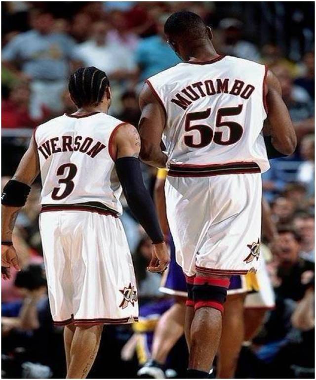 Here we go！罗马诺：16岁后卫奥多涅斯将于2028年加盟切尔西