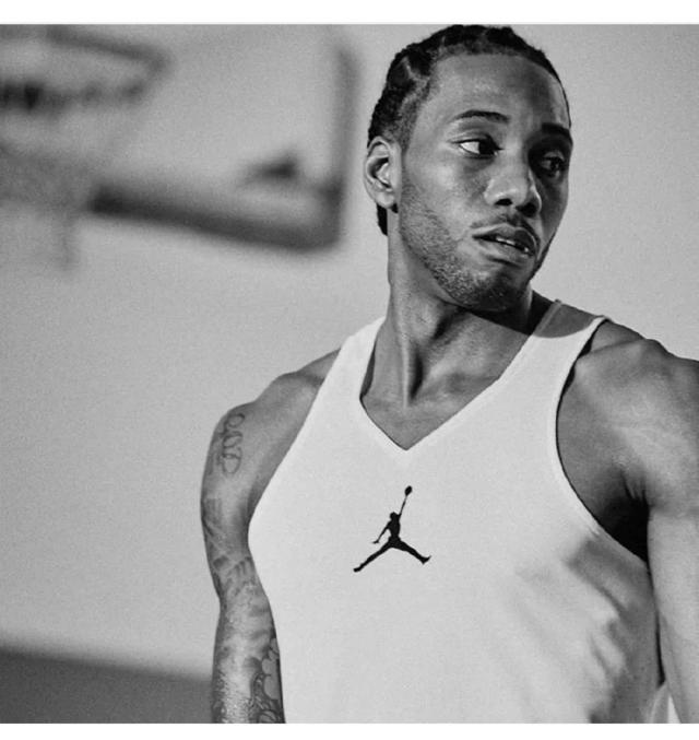 许尔勒：踢球的各种要求让我觉得不是我的生活，所以选择退役