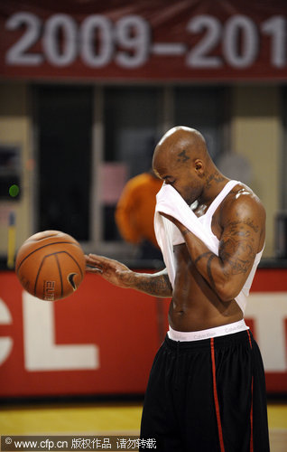 米兰客战拉齐奥首发：拉比奥、里奇出战，莫德里奇替补