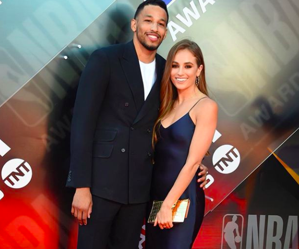 RMC：巴黎大巴被毕包球迷石块袭击，所幸并无人员受伤