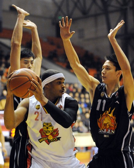 要不然五大联赛集体给非洲足协转账吧，这非洲杯时间太折磨了